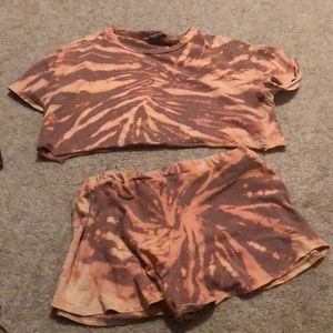 Fashion Nova crop top & shorts